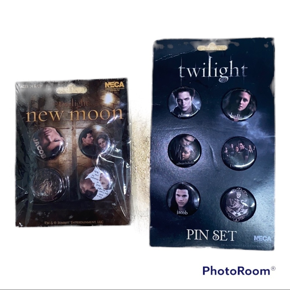 Twilight New Moon Saga Pin sets